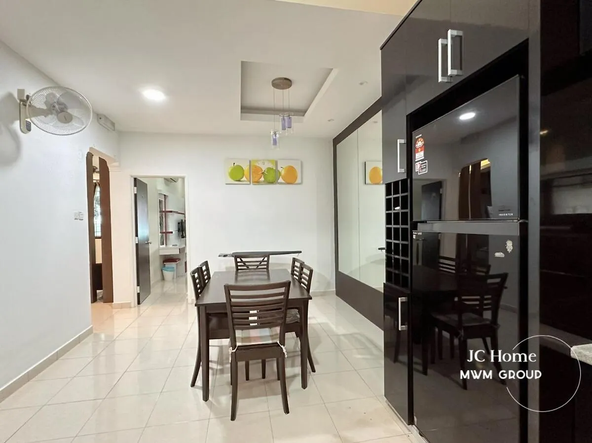 Bukit Indah 6Pax Small Gathering House Bbq Johor Bahru 0*,