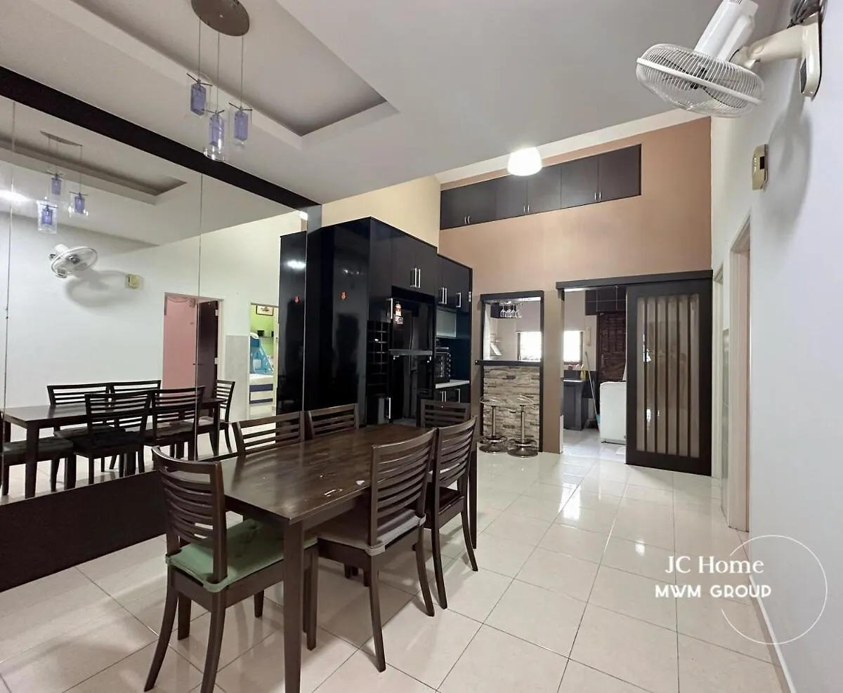 Apartment Bukit Indah 6Pax Small Gathering House Bbq Johor Bahru
